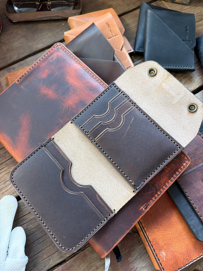 The Crockett Double Snap Wallet